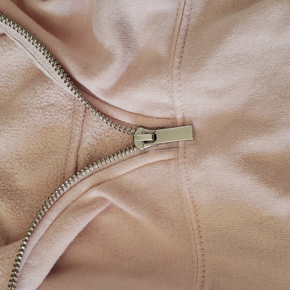 H&M Short Comfy Soft Pink Sweater - Picture 3 of 6